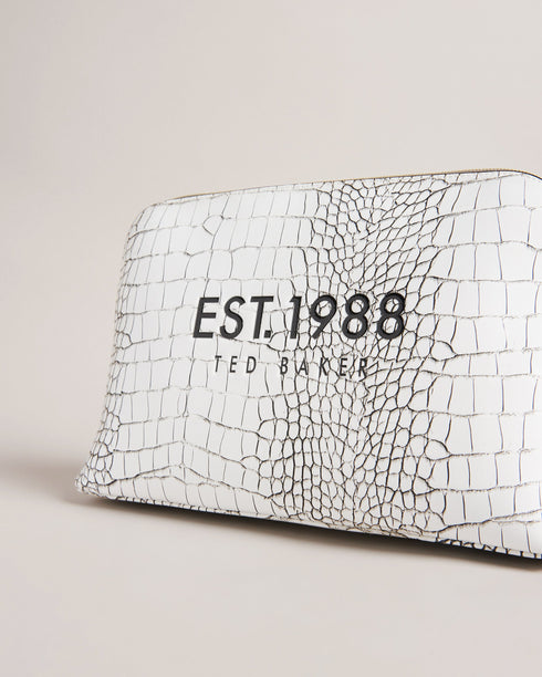 <P>Imitation Croc Washbag</P>